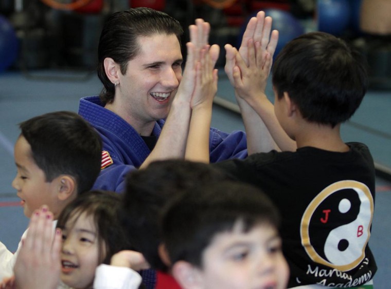 japan.martial.arts.001.dw.03282011.jpg